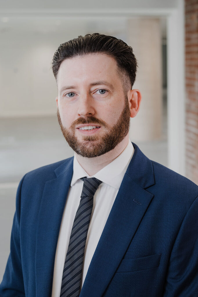 Jason Thompson, Partner